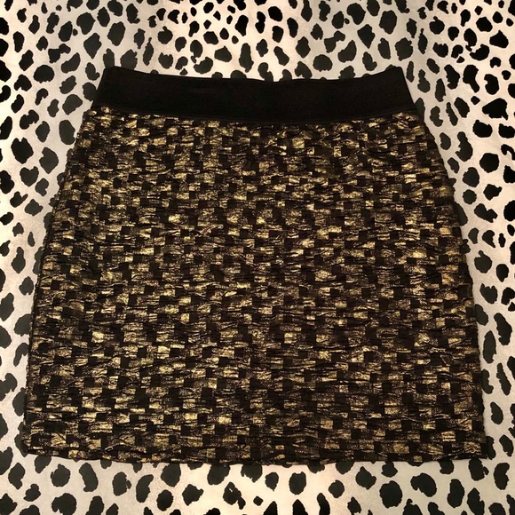 Forever 21 Dresses & Skirts - Forever 21 Gold & Black Skirt